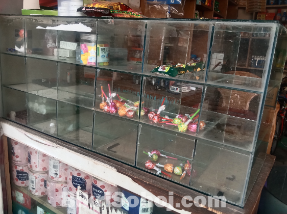 দোকানের আসবাবপত্র বিক্রি করা হবে